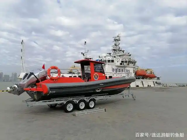 钓鱼艇图集