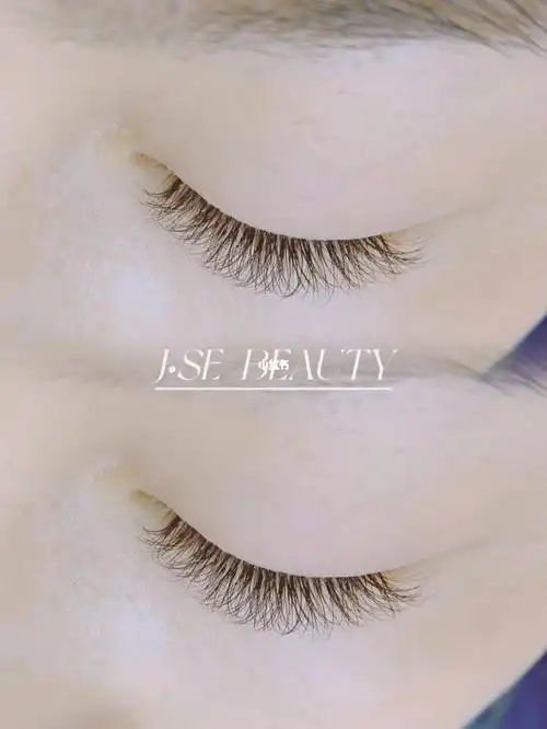 黑茶色自然款开花美睫