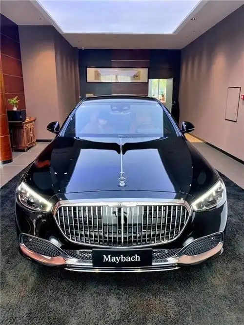 21款迈巴赫s480礼待天下现车到店实拍图