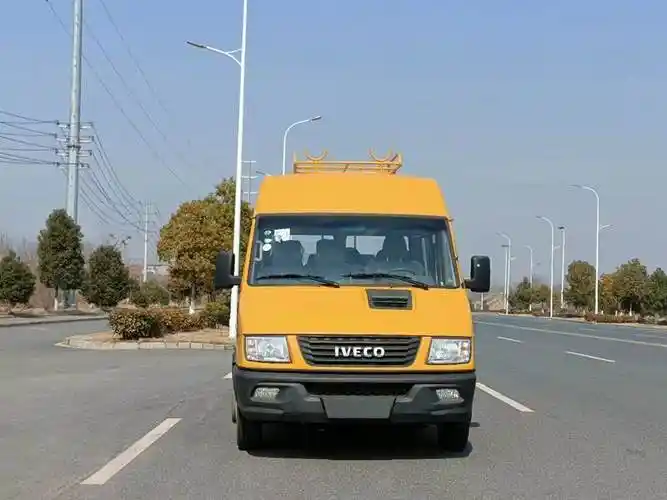 依维柯得意工程车,9座电力铁路抢险车_搜狐汽车_搜狐网