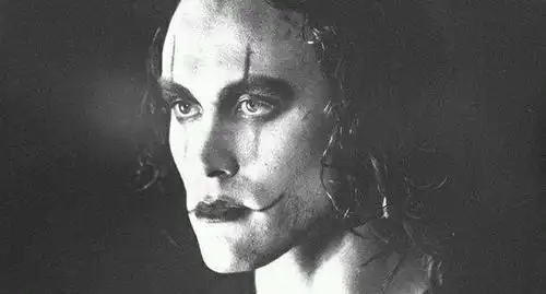 人因此造成永久性的伤害,甚至从此离开人世,李小龙儿子李国豪便是如此