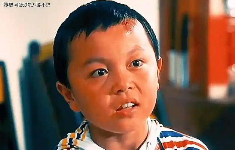 原创9岁被王晶捧红,本是李连杰接班人,却因周润发一句话退圈