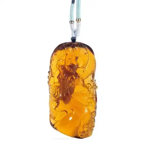 雅士得第十九期拍卖会即将举槌,天然琥珀挂件选粹