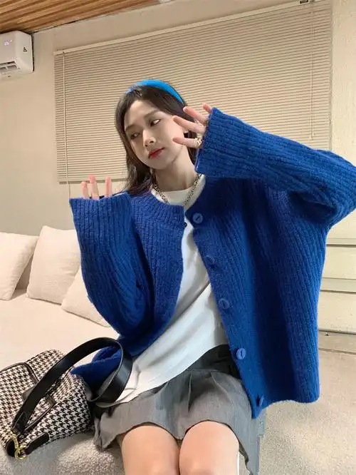 秋冬季新款毛衣开衫2021复古慵懒蓝色针织衫外套软糯克莱因蓝毛衣