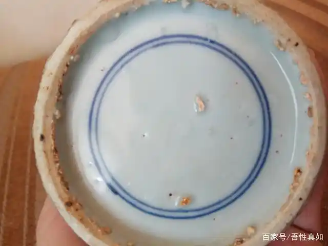 一百万的明代人物青花梅瓶