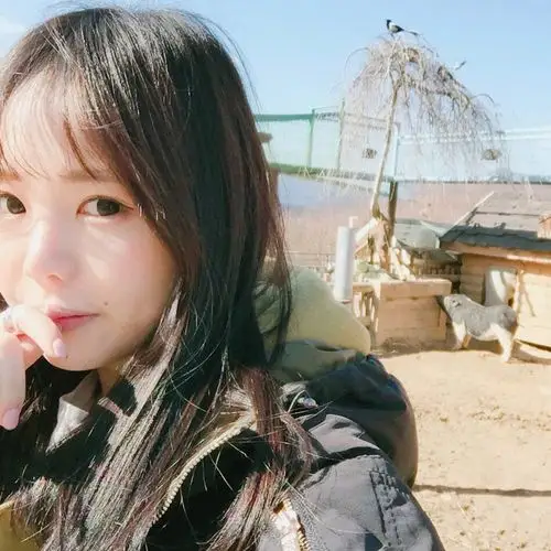 14岁qq女生头像青春是一种锥心的痛