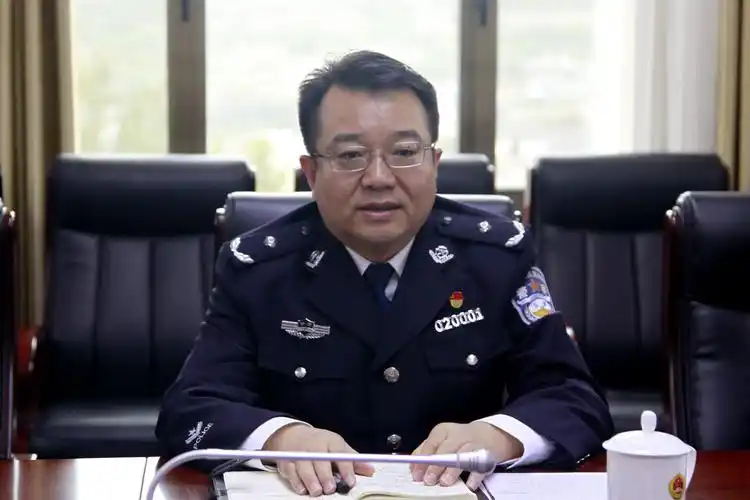 郭庆祥同志带领市公安局党委班子到市检察院座谈交流