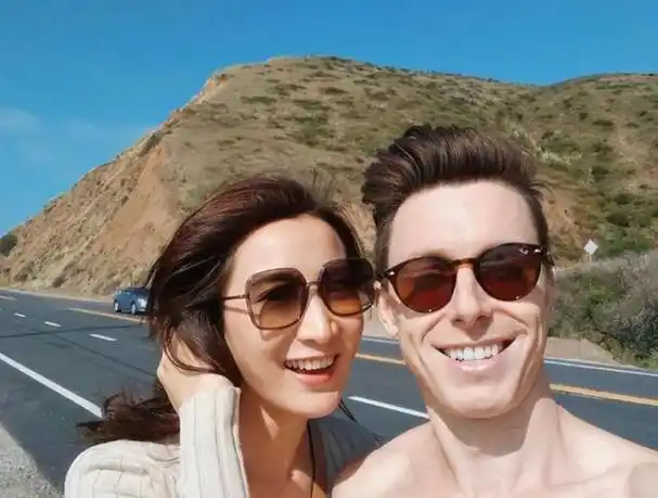 回顾陈赫:二婚娶网红张子萱,婚后连生二胎如今一家四口其乐融融