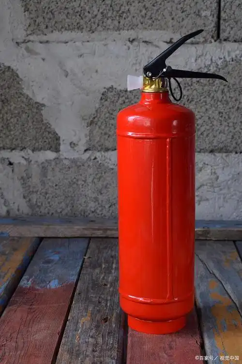 干粉灭火器几年一检