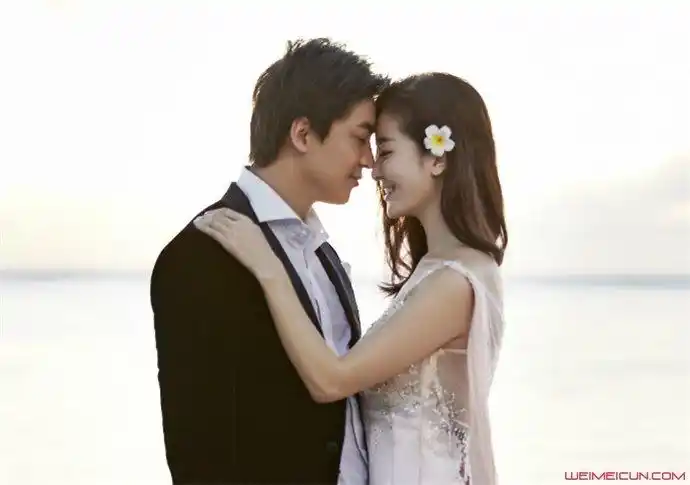 李佳航李晟婚纱照曝光 两人甜蜜如糖令人羡慕不已【图】 - 明星