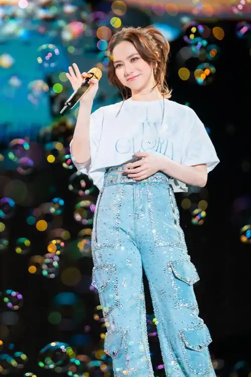 邓紫棋iamgloria世界巡回演唱会