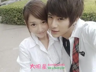 快男陈翔的女朋友是谁,陈翔的女朋友照片