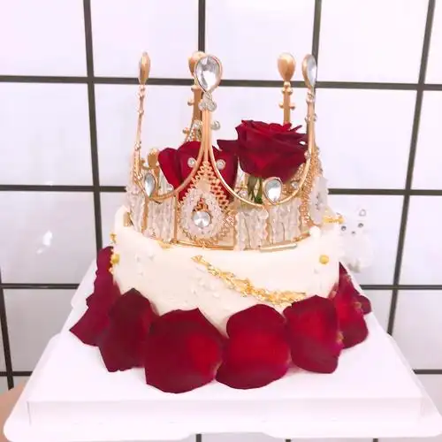 羽浵奢华皇冠玫瑰鲜花生日蛋糕情人节女神私房定制蛋糕厦门同城