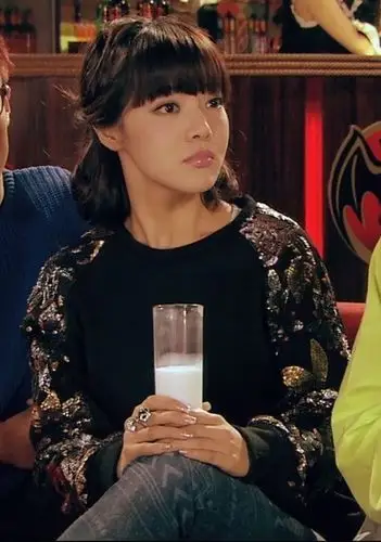 爱情公寓演员现状:一菲综艺遭淘汰,唐悠悠离婚,他留起了长头发