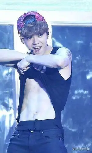 有没有女生会不喜欢彭于晏那种身材