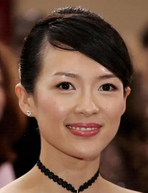 10位最美瓜子脸美女明星,杨幂杨颖唐嫣上榜,个个都是美女明星