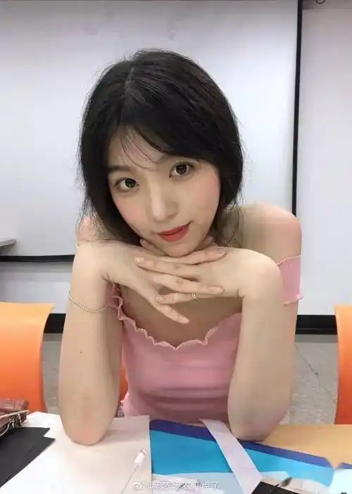 "对象太好看是种什么体验?看完疯狂羡慕啊啊啊啊啊!"_女朋友