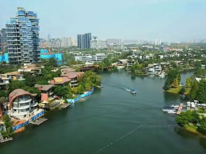 航拍成都麓湖生态城
