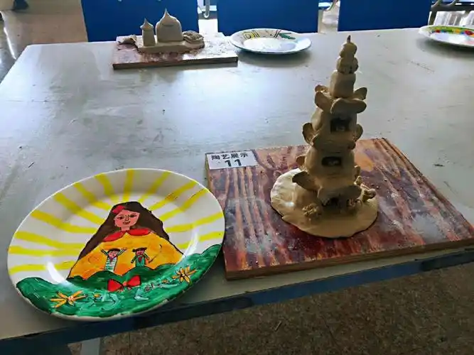 走进商城小学陶艺课堂