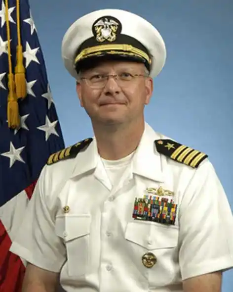 美海军打卫星背后的故事:盛装表演与战争革新