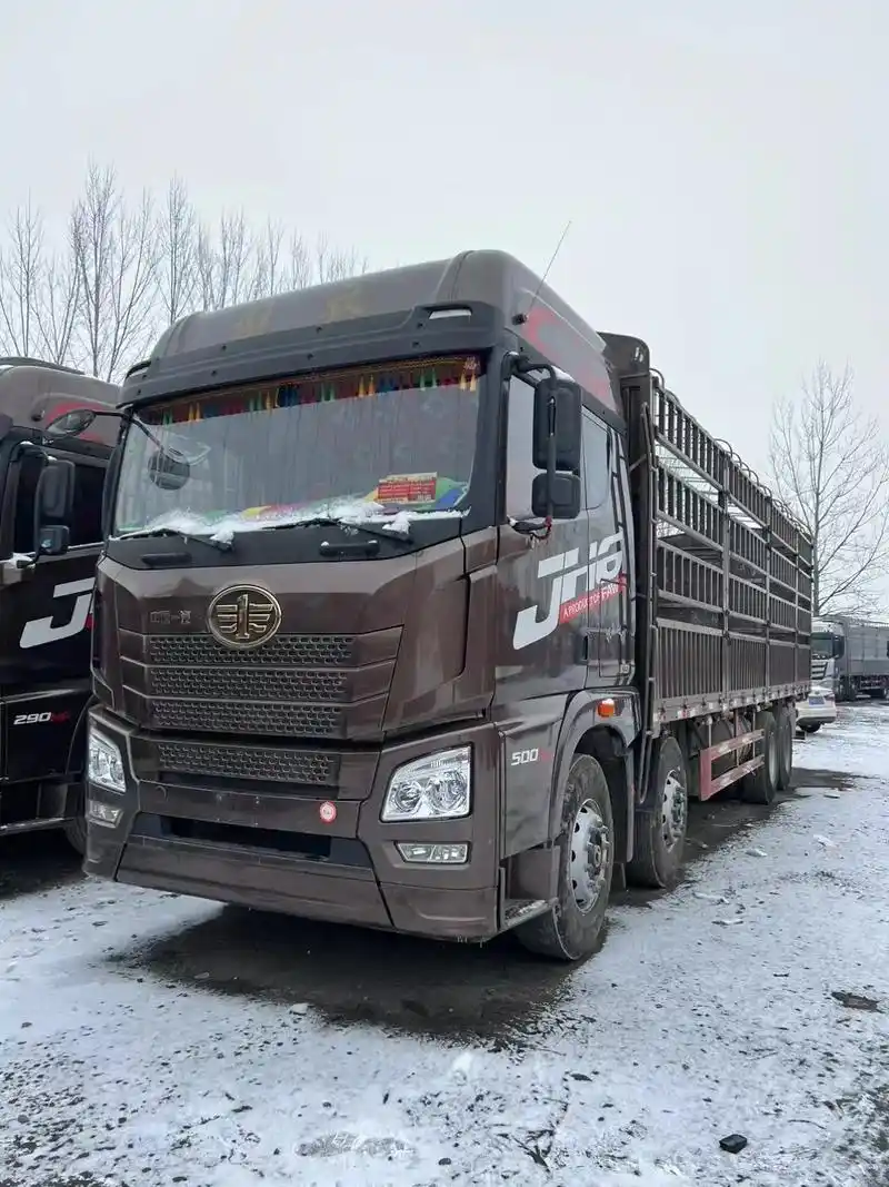 两台23年3月9.6米高栏,解放jh6载货车,500马力锡柴 - 抖音