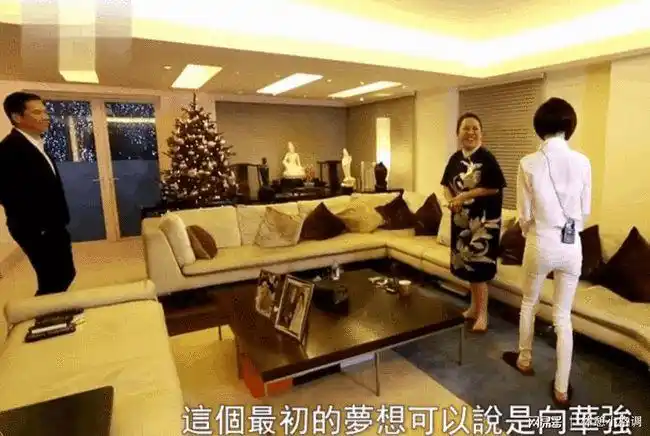 向华强五星豪宅曝光,五层洋房惊呆鲁豫,李连杰住向太隔壁