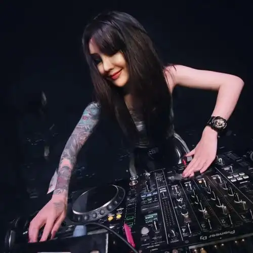 dj组合#常熟站 给你不一样的电音现场-常熟zeus club(宙斯酒吧)常熟店