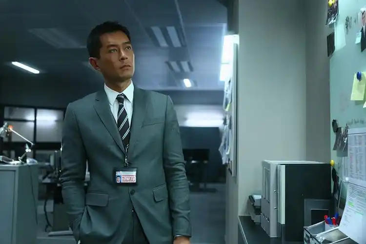 在14年,古天乐有着《扫毒》,《毒战》等几部演技爆棚的作品,古天乐在