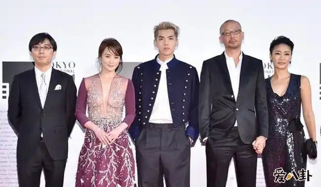 管虎吴亦凡关系很好吗 管虎拯救了吴亦凡演艺生涯