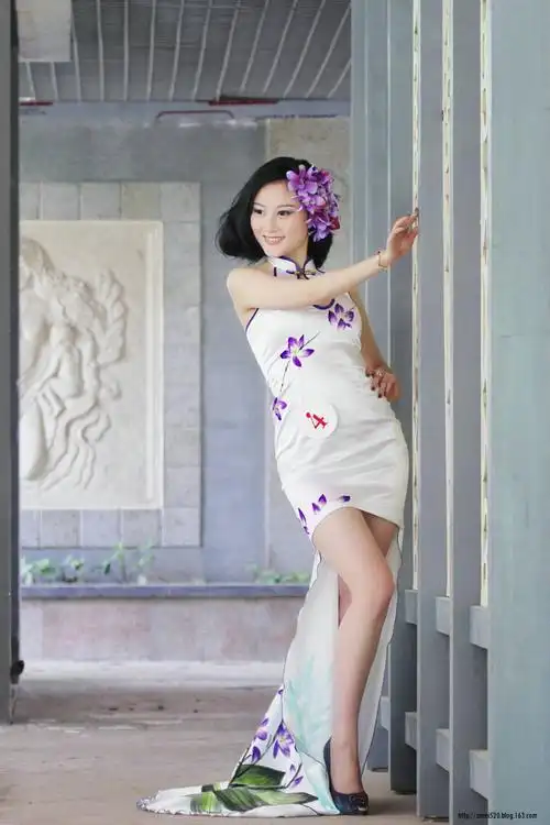 【转载】温柔女人 曲线毕露卍孙露《爱人别走》