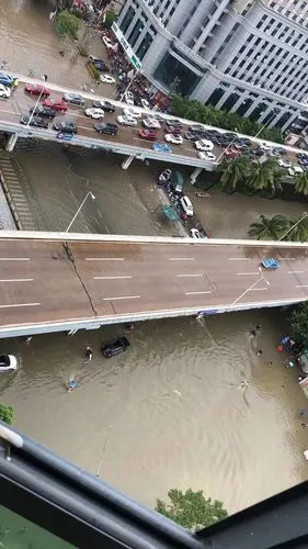 继续发威台风韦帕即将发起第3次猛攻海南下了50年一遇大暴雨广东多地