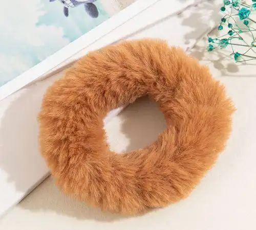 毛茸茸还是毛绒绒咬文嚼字