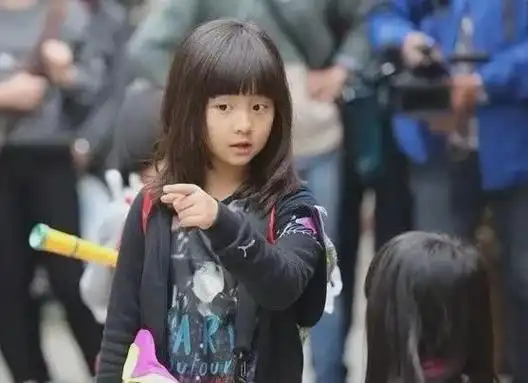 52岁黄磊无戏可拍主动曝光三胎儿子这是要进圈