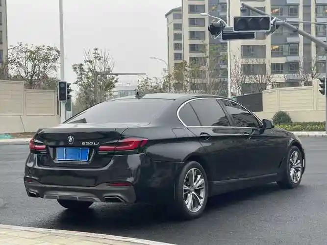 宝马 宝马5系  2014款 528li 领先型图片