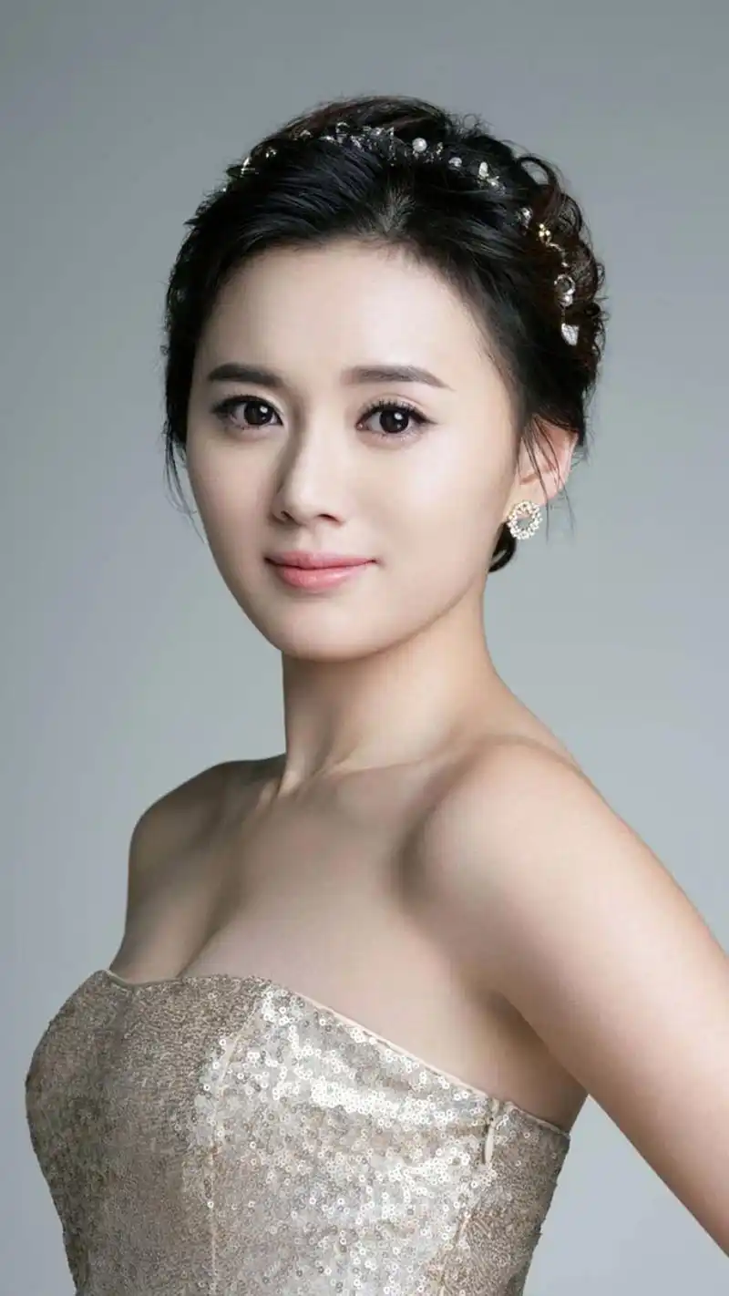 精美图集|美丽动人江铠同