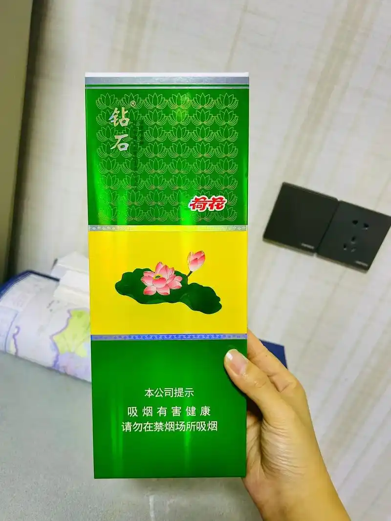 真的好好看呀!#荷花香烟 #荷花 荷花有一个特殊的寓意:为了 - 抖音