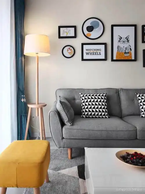 79平北欧风格当壁画邂逅童趣客厅沙发北欧极简客厅设计图片赏析