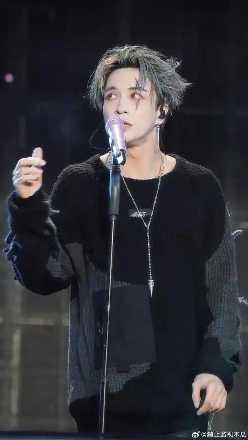 薛之谦音乐节现场##薛之谦京都念慈庵品牌代言人