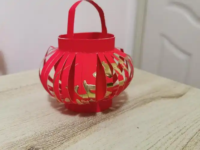 迪恩捷幼儿园 2月8日 大班《手工制作—红灯笼》 - 美篇