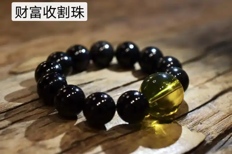 玥:古代传说中,上天赐予有德圣皇的一颗神珠