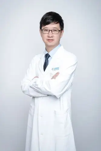 郭勇,男,现任 a target="_blank" href="/item/西安普瑞眼科医院