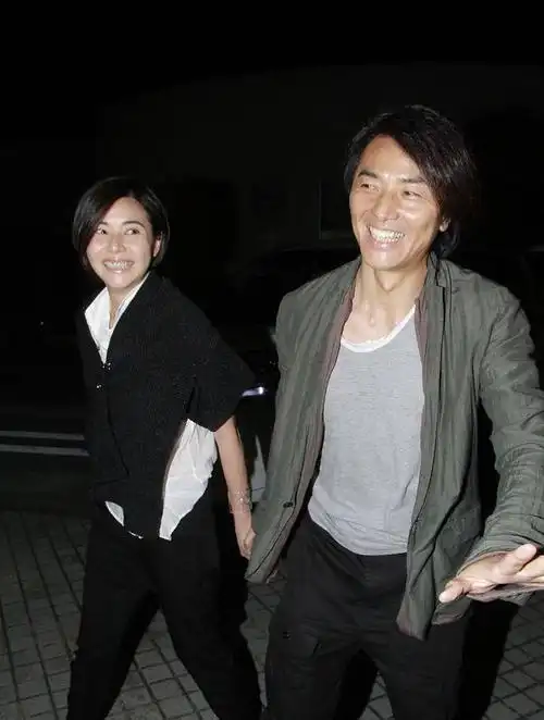 看到郑伊健蒙嘉慧的新闻以及安倍晋三母亲的新闻想到了什么