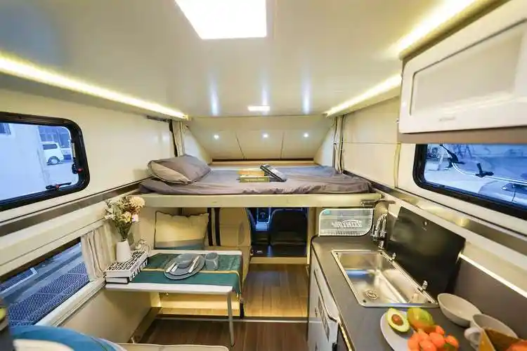 途酷神行太保房车内部图片