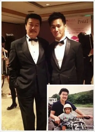 生的两个儿子如今一个在香港报社工作,一个在加拿大读书,与黄锦燊