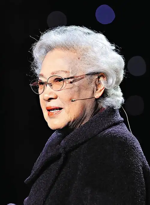 秦怡从影80余年见证耕耘中国百年电影史