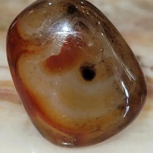 玛瑙原石风化纹可以和天珠风化纹做对比