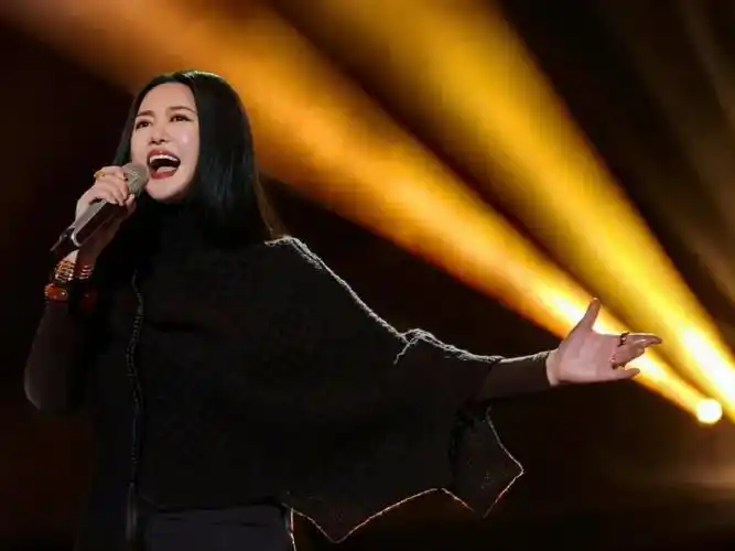 歌手第十期点评:凡希亚有李玟神韵,孙楠把质朴民谣唱成了"正剧"