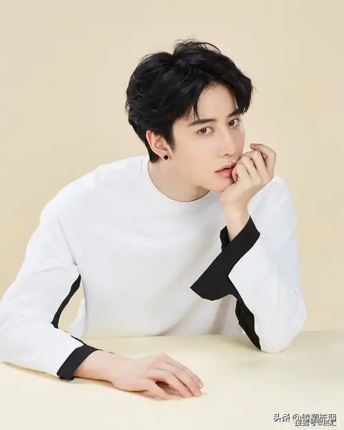 泰星mike与前女友争子案告一段落,sarah承认另育有一女