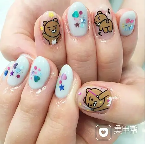 卡通可爱韩系亮片蓝色美甲图片