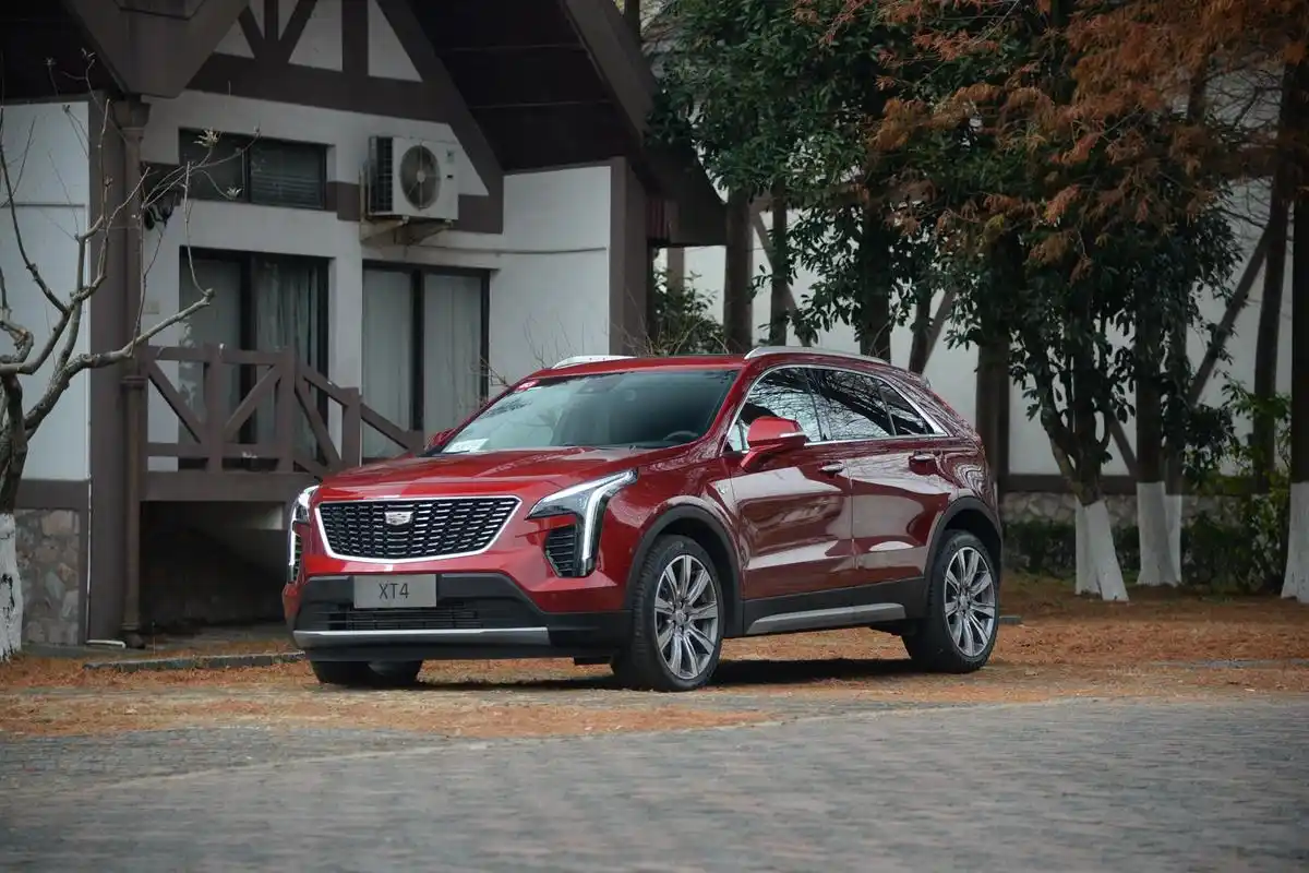 凯迪拉克xt4